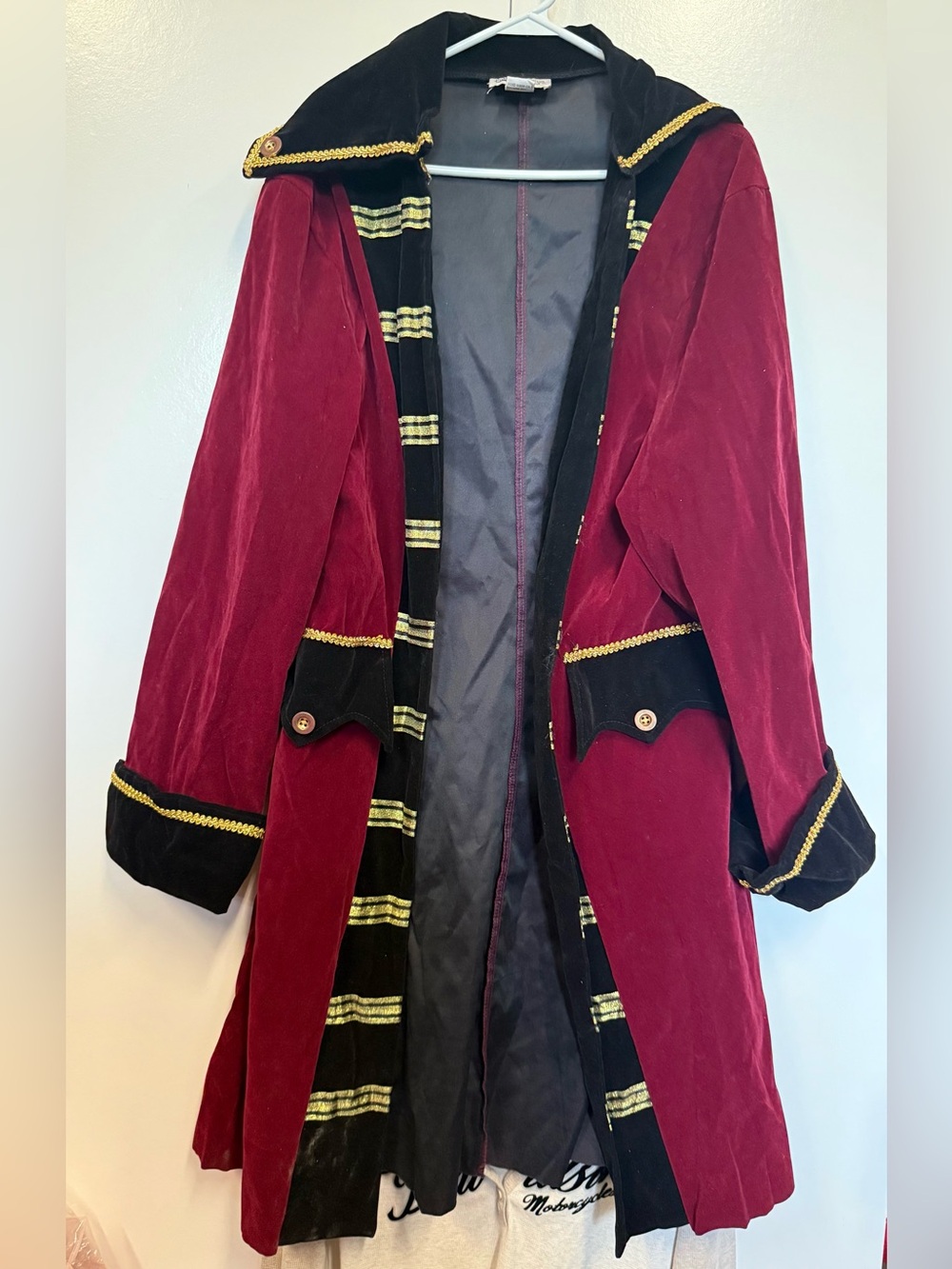 JAck Sparrow pirate jacket. Halloween costume. Cosplay.
